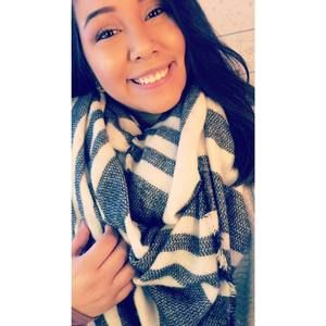 Meet your Posher, Joselyn